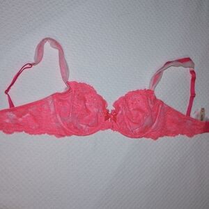 Victoria's Secret unlined bra hot ponk
